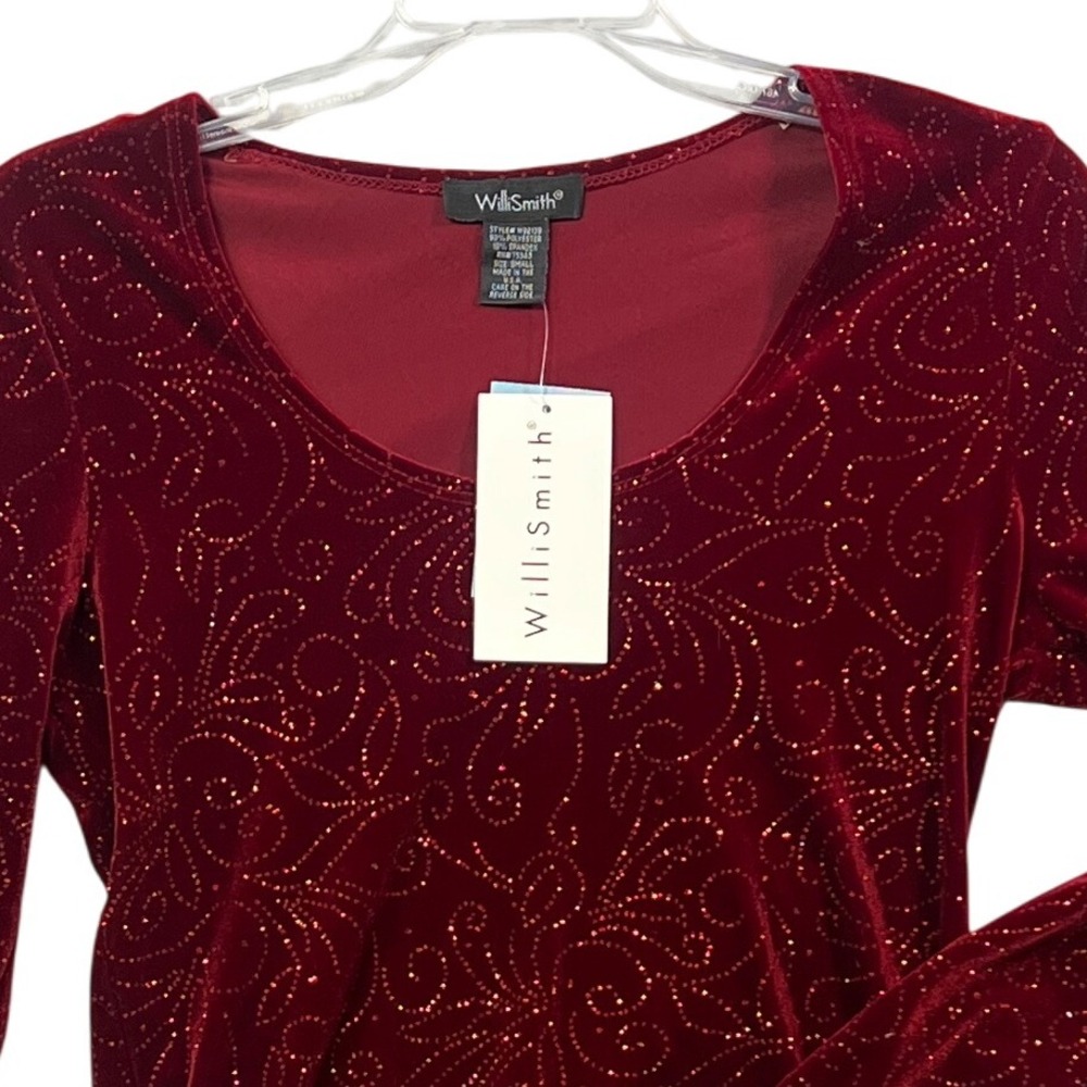 WilliSmith Red Velvet Sparkle Long Sleeve Scoop Neck Top‎ Small